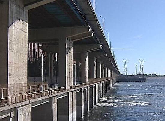 На Волжской ГЭС вновь увеличен сброс воды с 6 до 7 тысяч кубометров