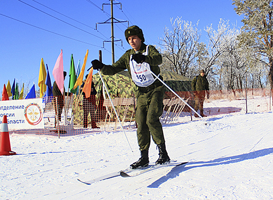 Мотострелки из Волгограда готовятся пробежать на лыжах 10 км
