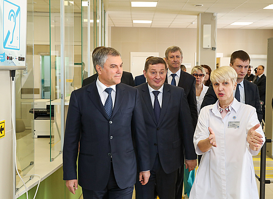 В Волгограде Вячеслав Володин посетил модернизированную больницу № 25