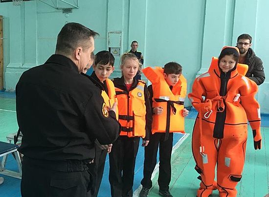 400 школьников Волгограда обучили правилам безопасного поведения на водоемах