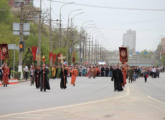 В Волгограде состоялся Крестный ход памяти погибших защитников Отечества