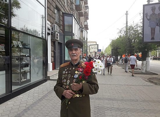 Фронтовик: «Это лучший парад в Волгограде за последние годы»