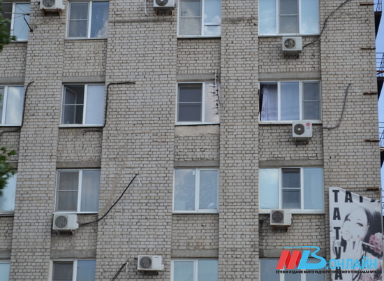 В Волгограде из окна выпал 4-летний ребенок