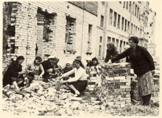 Возрождение Сталинграда в фотографиях и документах покажут волгоградцам