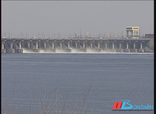 Волжская ГЭС снизила сброс воды