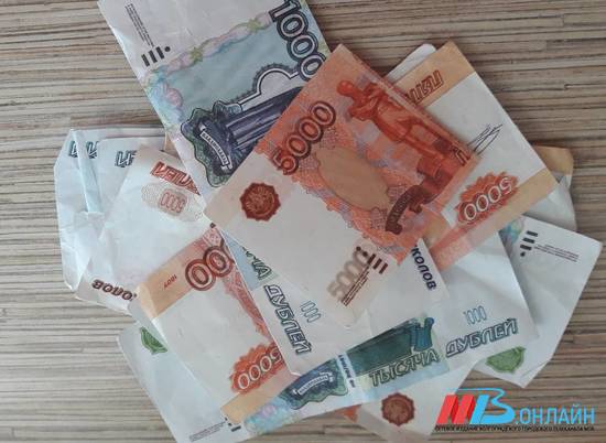 Почти на 135 тысяч рублей двух волгоградцев обдурили онлайн-мошенники