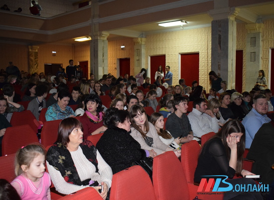 Волгоградские учителя в среднем получают более тридцати тысяч рублей