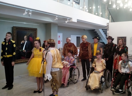В Волгограде для людей с инвалидностью устроили праздник "Музей для всех"