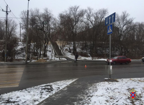 В Волгограде школьница по своей вине попала под машину