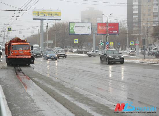 Дорожники круглосуточно дежурят на трассе М6 Москва – Волгоград