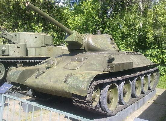 Танк, прославивший Сталинград, взят на вооружение 79 лет назад