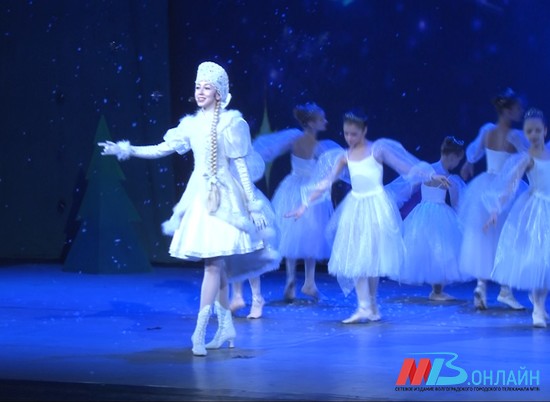 «Царицынская опера» представила интерактивный новогодний спектакль