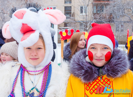 С 1 по 7 января на площади Павших Борцов пройдут детские утренники