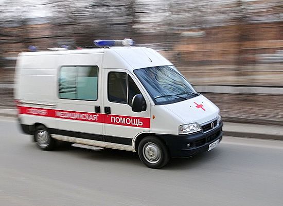 В Волгограде пенсионерка попала под колеса микроавтобуса