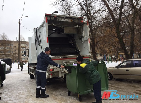 В Волгограде регоператор продолжает зачистку площадок ТКО