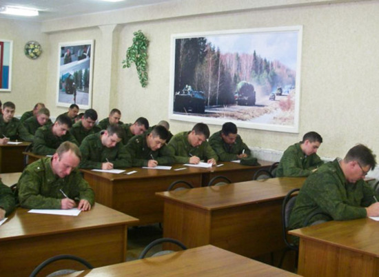 В Волгограде более 3000 военнослужащих написали исторический тест
