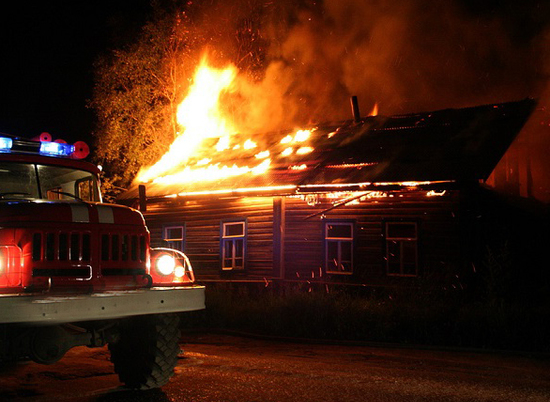 В Волгограде ночью сгорела баня