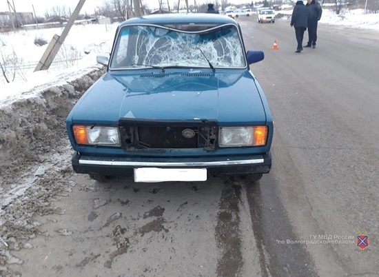 В райцентре Волгоградской области после ДТП погиб 71-летний мужчина