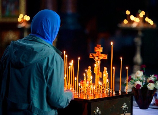 Православные волгоградцы отмечают Вселенскую родительскую субботу