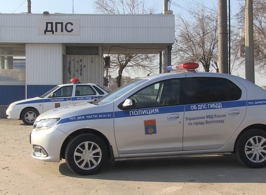 На трассе под Волгоградом разбился водитель «тойоты» — трое в больнице