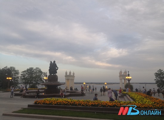 Синоптики: 30 июня в Волгограде небольшой дождь и +22°C