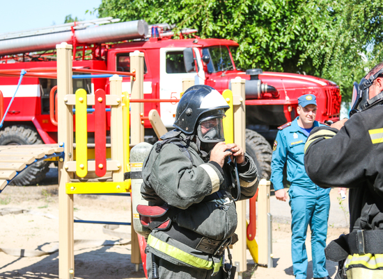 В лагере "Чайка" отработали сценарий пожарной эвакуации