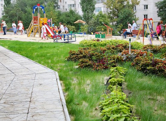 Жители сёл Волгоградской области просят новые школы, детсады и ФАПы