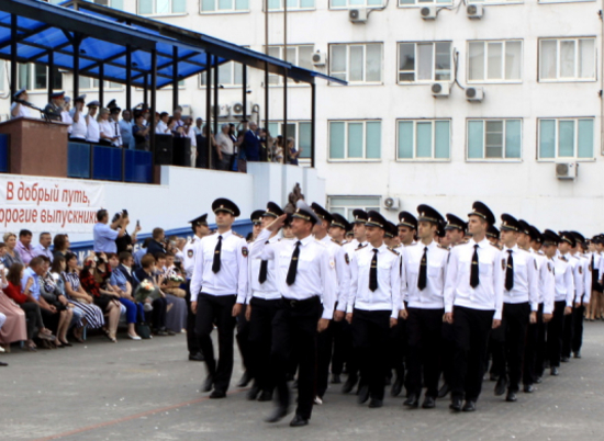 В Волгограде появились 277 молодых лейтенантов полиции