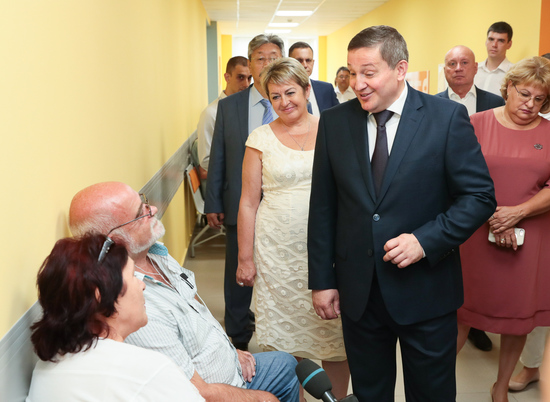 Андрей Бочаров выстроил четкий план по модернизации онкослужбы региона