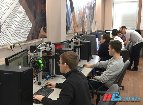 В колледжах Волгоградской области откроют 24 мастерские