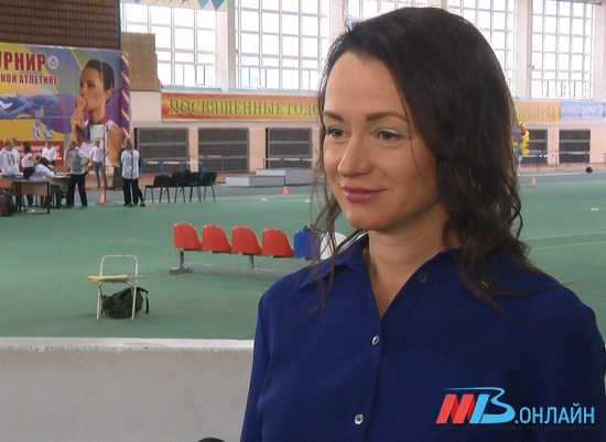 Елена Слесаренко в свой день рождения сообщила, что ждет ребенка