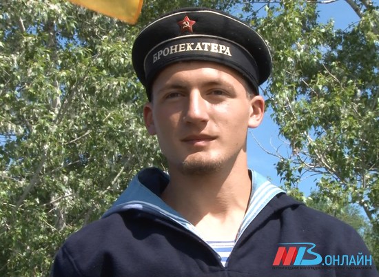 Легендарный бронекатер БК-73 прибыл в Волгоград
