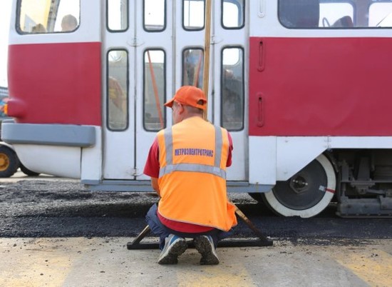 В Волгограде стартовал капитальный ремонт трамвайного полотна на Баррикадной