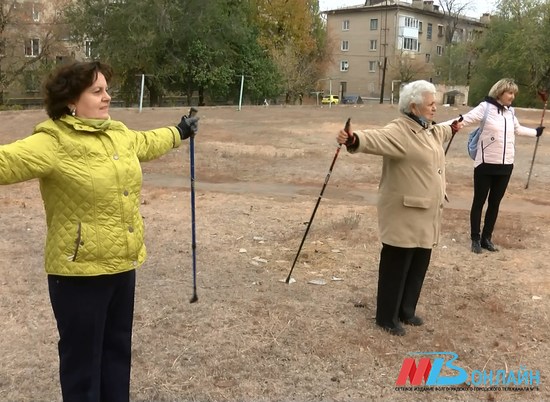Ходьба, рисование, волонтерство: «детский сад для бабушек» появился в Волгограде