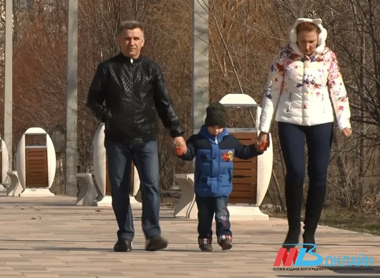 63 тысячи волгоградских семей получают выплаты на детей от 3 до 7 лет