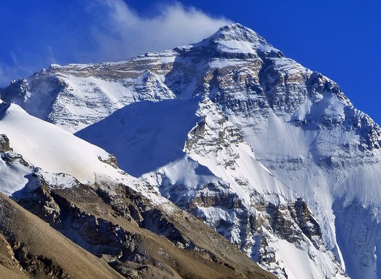 Волокна пластика были найдены на вершине горы Эверест