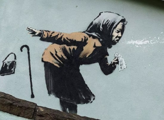 Новое граффити Бэнкси "Апчхи" набрало 2 млн лайков в инстаграме