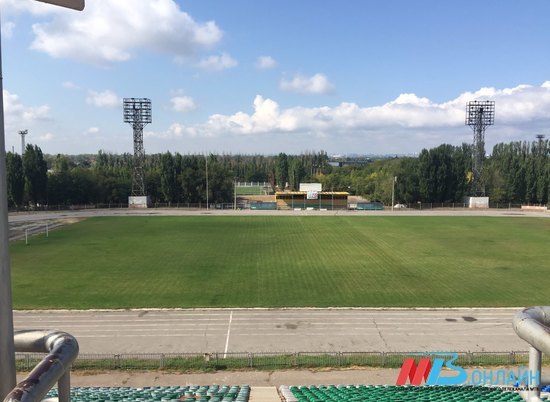 Андрей Бочаров оценит ход строительства футбольного манежа в Волжском