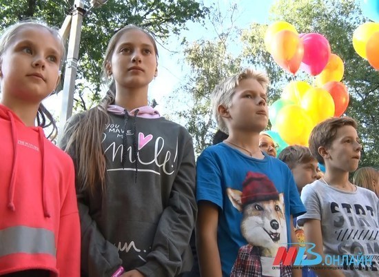 Летом волгоградские школьники станут участниками смены «Страна героев»