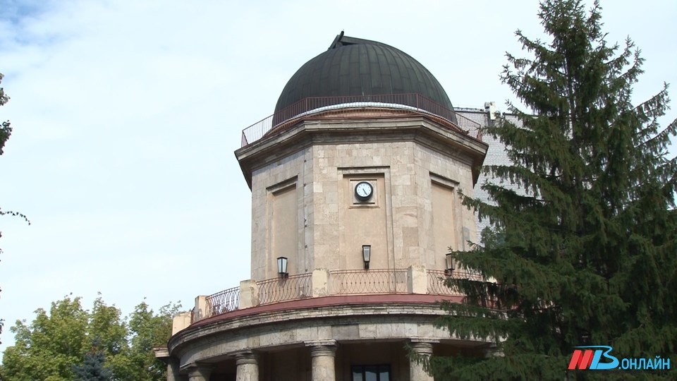 Часы волгоградского планетария стали как новые