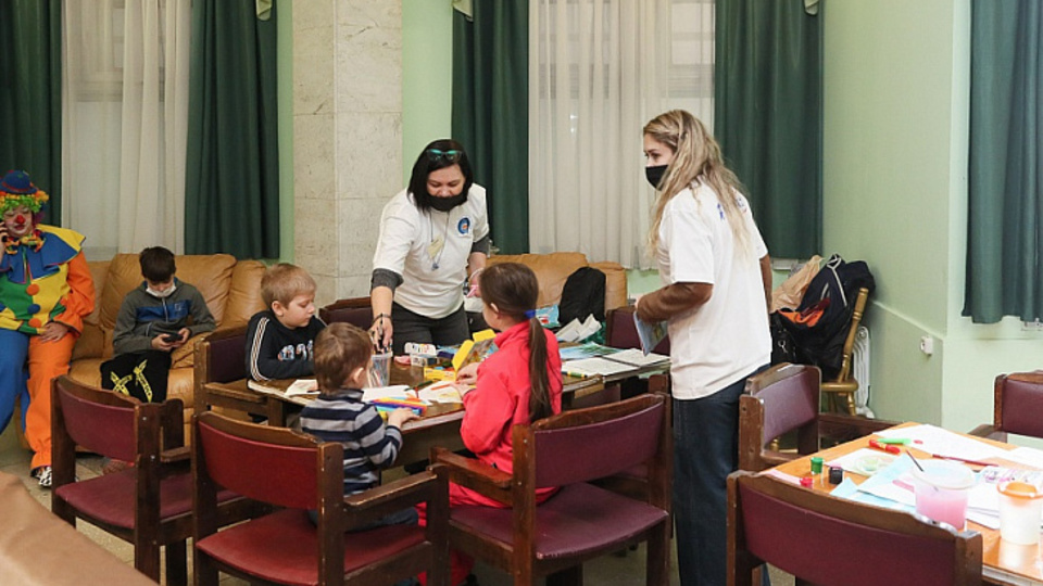 Волгоградская область оказывает гуманитарную помощь беженцам из Донбасса