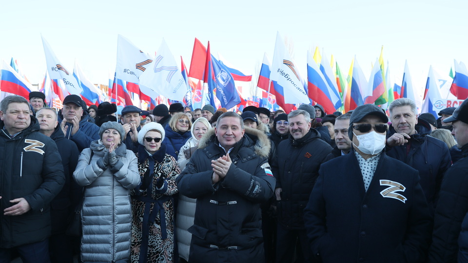 8200 волгоградцев приняли участие в митинг-концерте «Крымская весна»