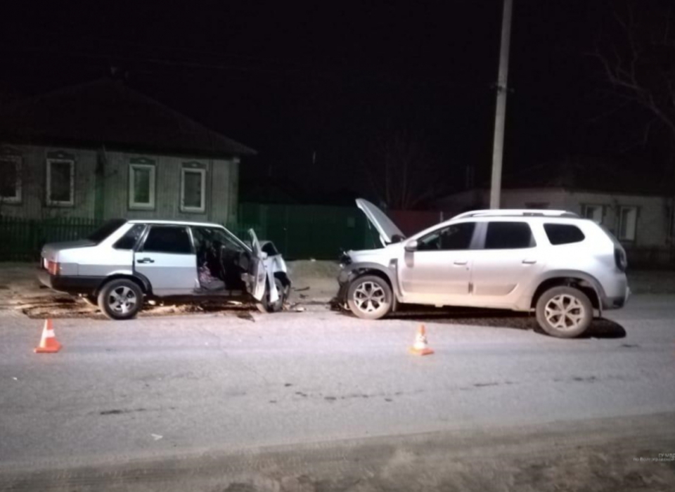 Подросток без прав устроил ДТП с двумя пострадавшими в Волгоградской области