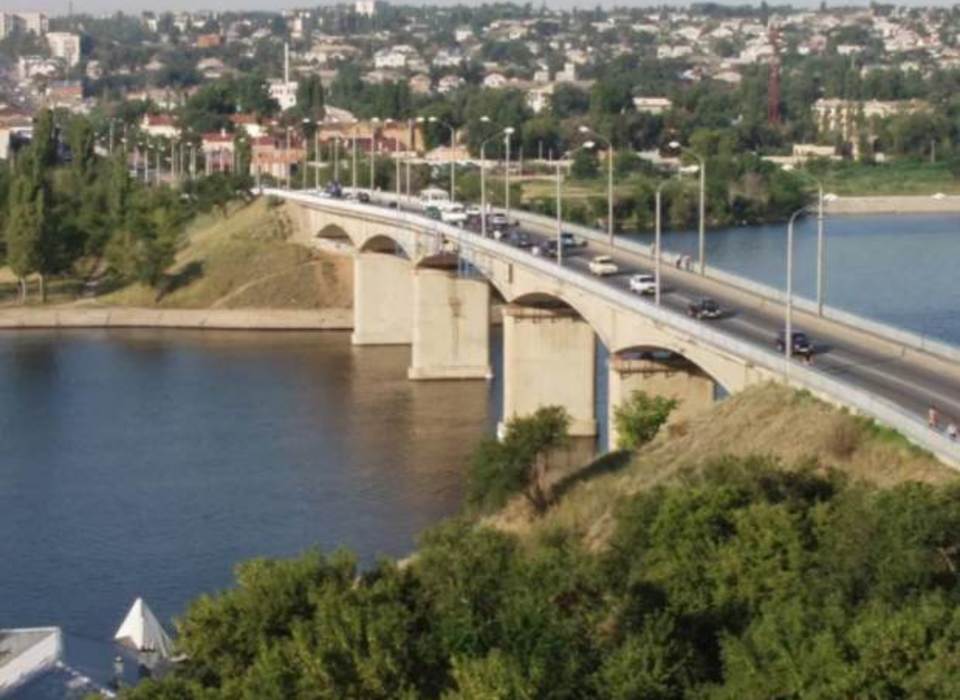 В Камышине начался ремонт Бородинского моста