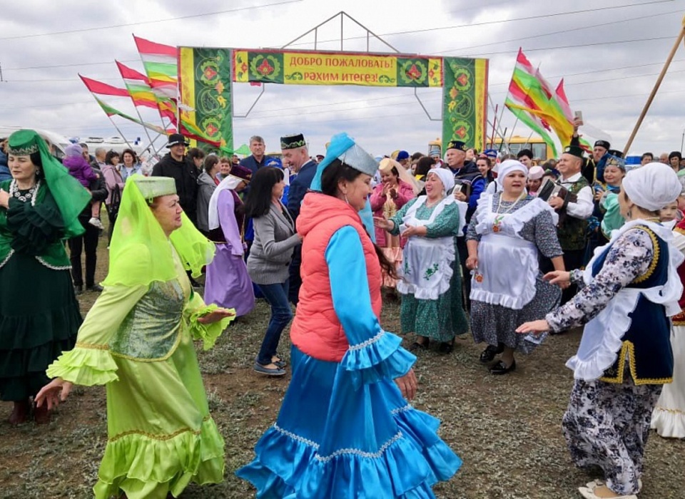 Под Волгоградом проходит 33-й фестиваль татарской культуры «Сабантуй»