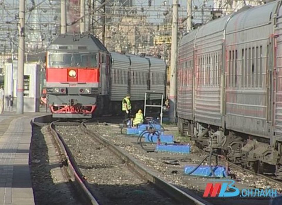 Из-за ДТП в Волгоград опаздывает поезд на Черноморское побережье