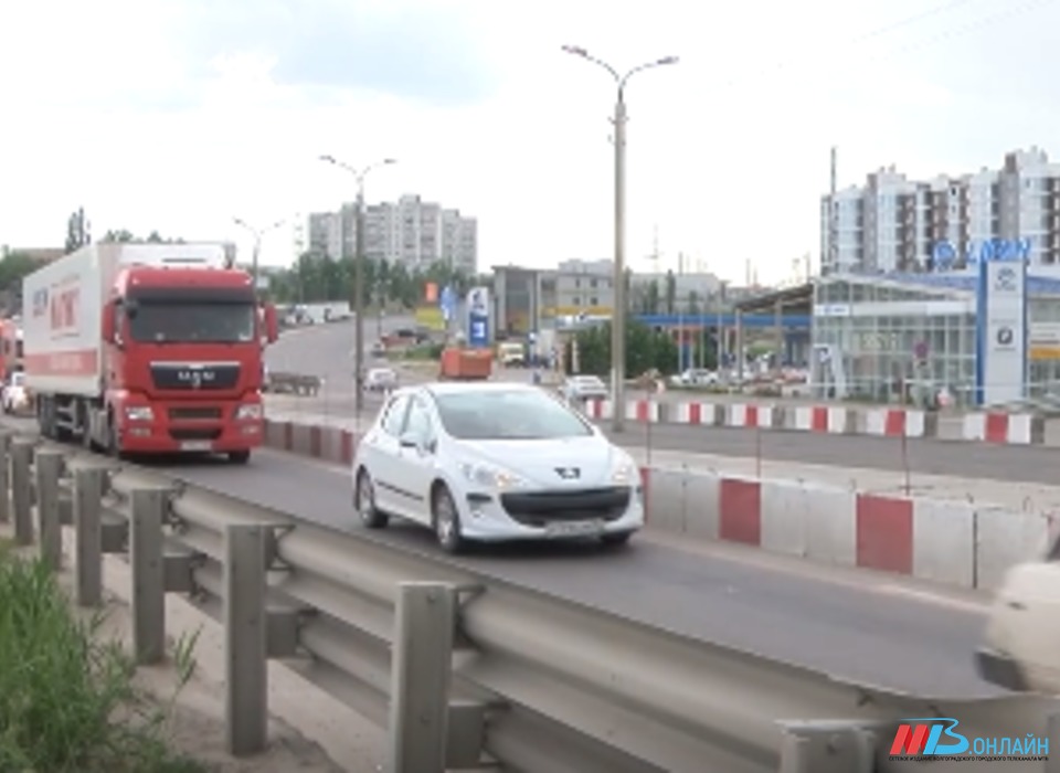 В Волгограде открыто движение на мосту на Третьей Продольной