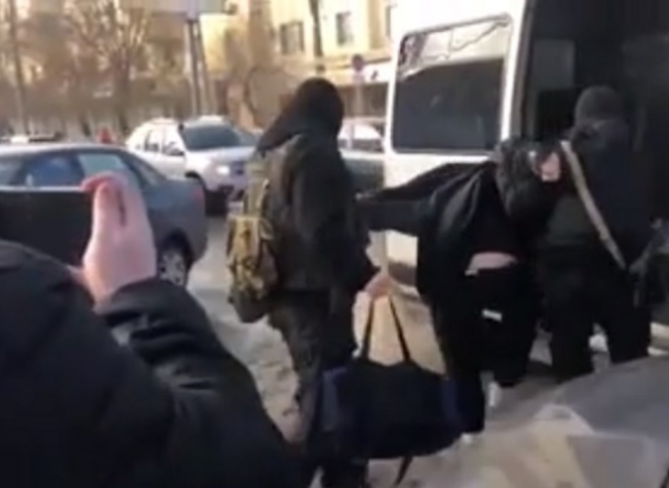 Появилось видео задержания организаторов подпольной порностудии в Волгограде