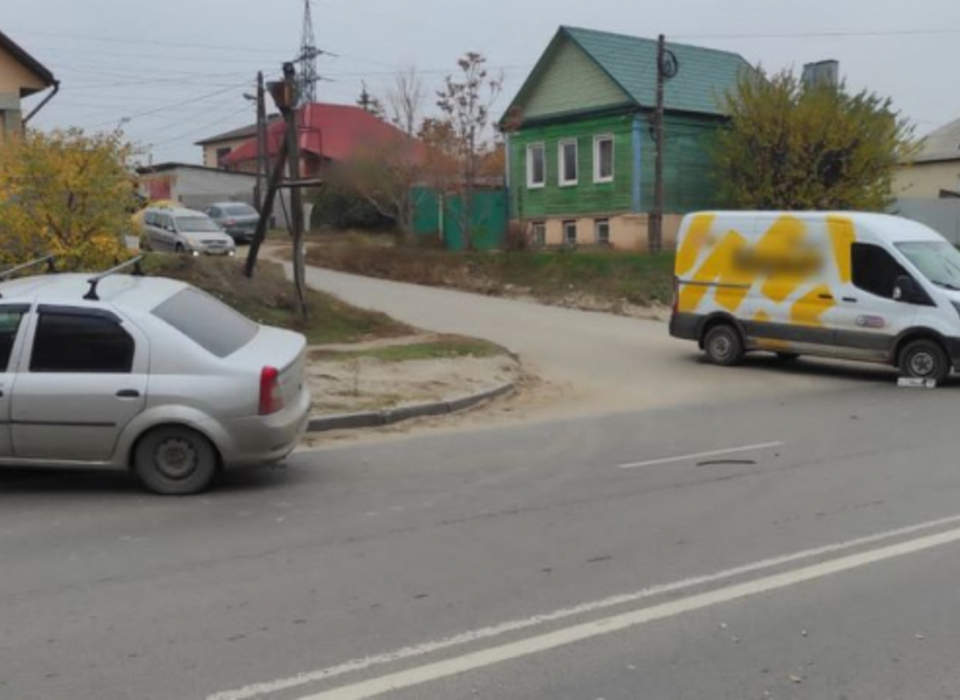В Волгограде двое детей пострадали при столкновении автомобилей