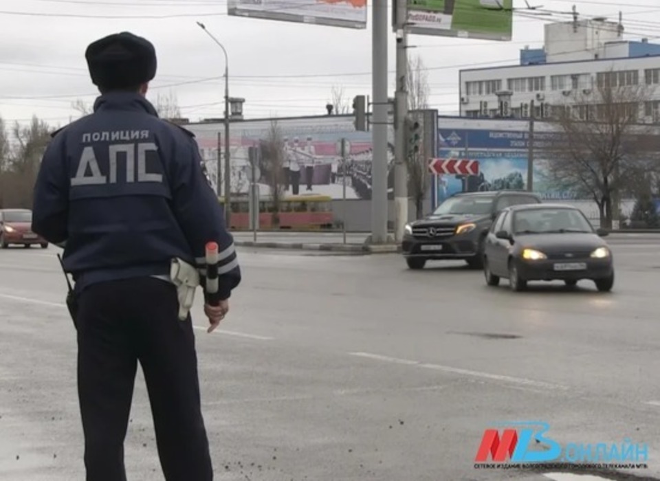 В Волгоградской области за сутки выявлено 614 нарушений ПДД, задержан 21 пьяный водитель